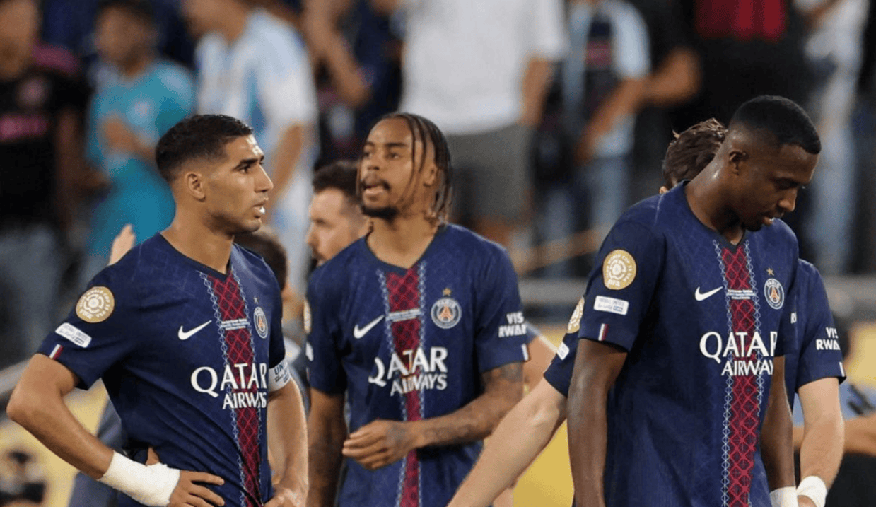 神奇!世俱杯冷门不断,37岁梅西创历史,欧冠冠军爆冷落败