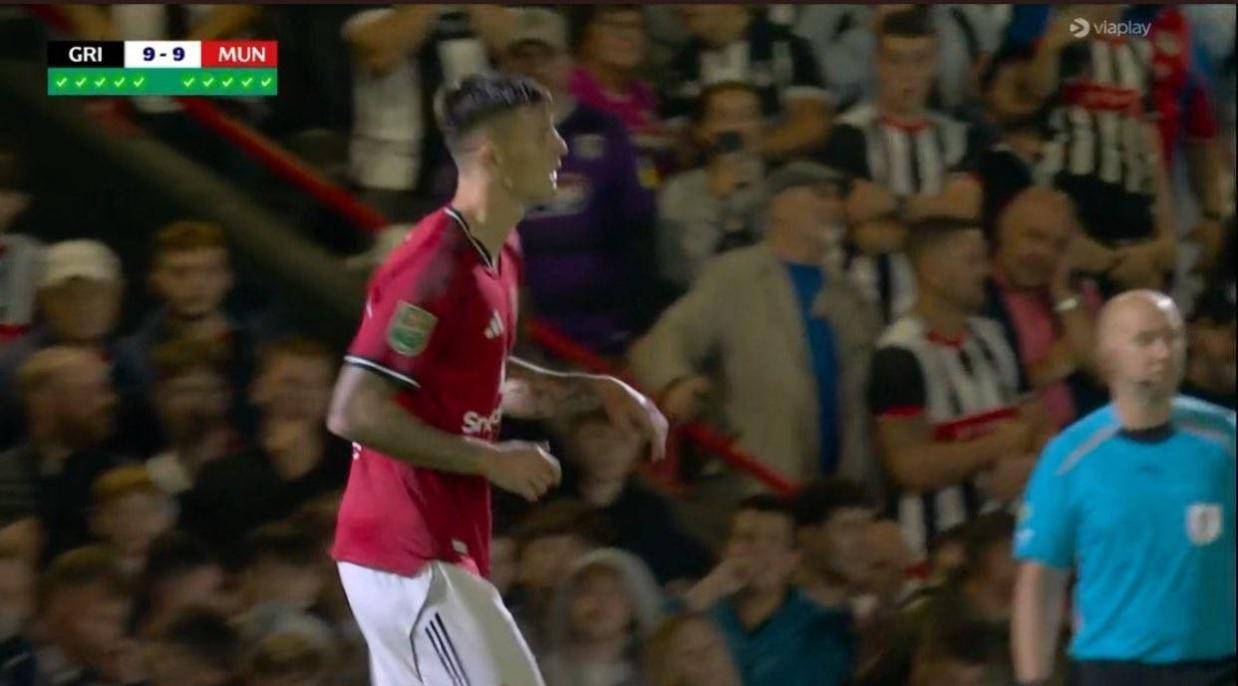 曼联解释谢什科倒数第二罚点球原因!踢乙级队抽筋,红魔球员斗志被骂