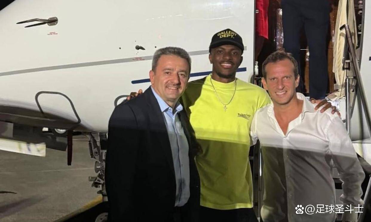 法兰克福教练托普穆勒淡然面对奥斯梅恩缺席:专注自身方为关键