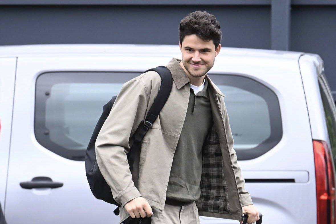 拉门斯将首发战利物浦,库尔图瓦帮助曼联新援!曼联试训免费门将