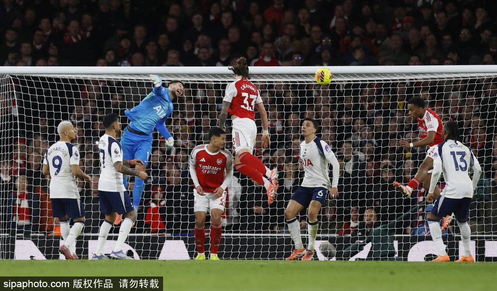 拜仁与阿森纳的欧冠巅峰对决:技术与战术的较量