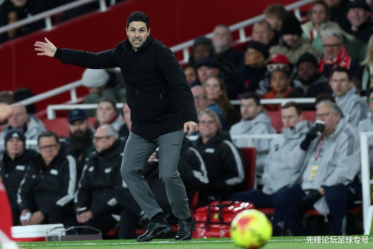 阿尔特塔交出完美答卷,埃泽梅里诺堪为阿森纳锋线最优解,热刺加强版拜仁毫无还手之力